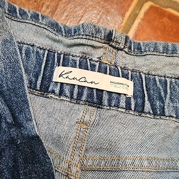 Kancan 90s High Rise Belted Denim Shorts - Picture 9 of 10